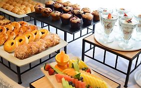 Crowne Plaza Toronto Airport By Ihg